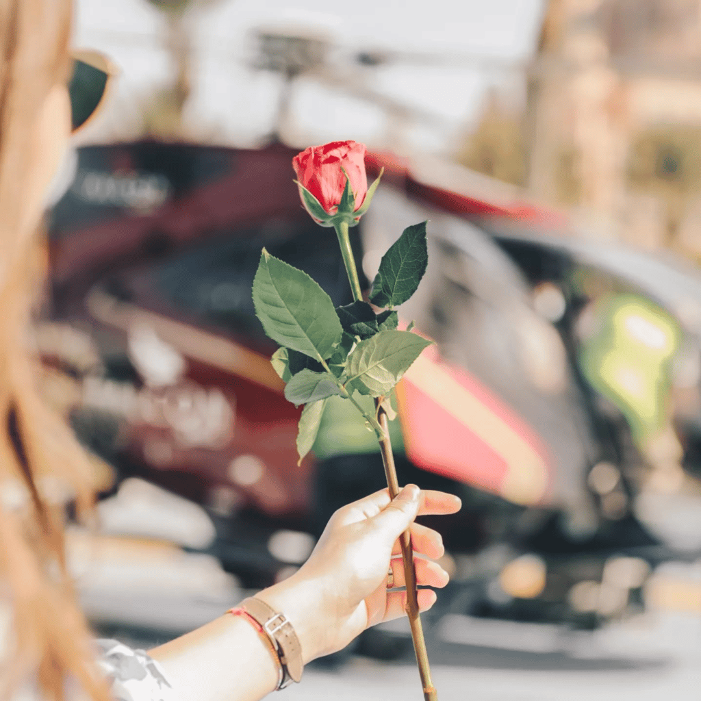 Helicopter Tour Dubai l Dubai Helicopter Tour l Book A Helicopter Tour l Aerial Ride in Dubai l Helicopter Tour Over Dubai l Helicopter ride in Dubai